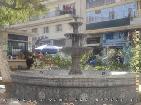 ORAN 2012 fontaine place hoche.jpg